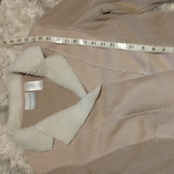 Alfred Dunner woman's size 12P long sleeve faux fur wrap up jacket - Picture 4 of 9